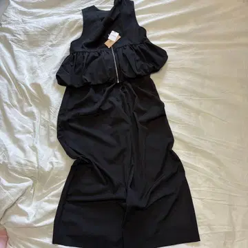 블랙 베스트와 팬츠 셋업 ( F )