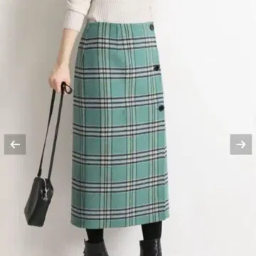 이에나 W 페이스 리버서블 미드 카프 스커트 사이즈 40