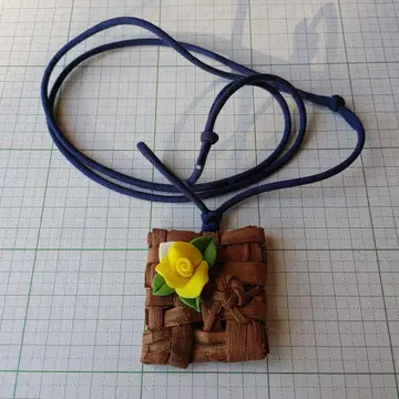 산포도의 펜던트 목걸이