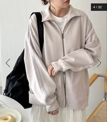 Discoat 피그먼트 종이상자 트랙 자켓