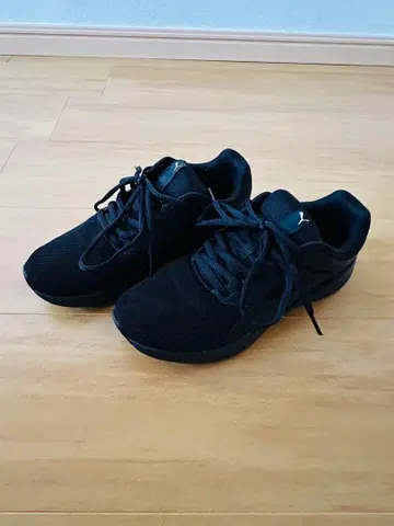 컨디션 최상 PUMA 스니커즈 올 블랙 23cm 블랙