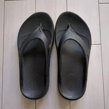 Oofos 블랙 OOriginal 23cm