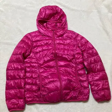 유니클로 울트라 라이트 다운 자켓 라즈베리 핑크 XL 사이즈