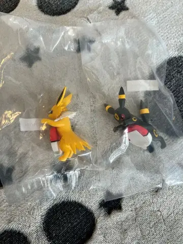 [ 미개봉 ] 포켓몬 제일복권 F상 블래키 & 썬더스