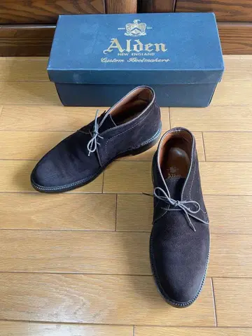 Alden 알든 1479 스웨이드 처카 부츠 다크 브라운