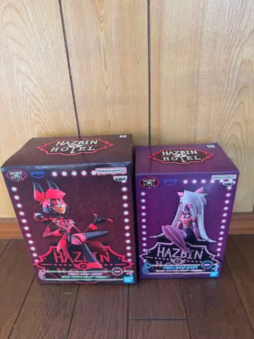 해즈빈 호텔에 오신 것을 환영합니다 모니터 탑 피규어 2개 세트