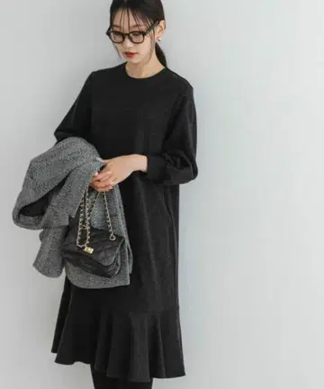 F by ROSSO URBAN RESEARCH 밑단 플레어 원피스