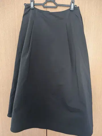 [오피스 캐주얼] relume 블랙 플리츠 스커트 사이즈 38