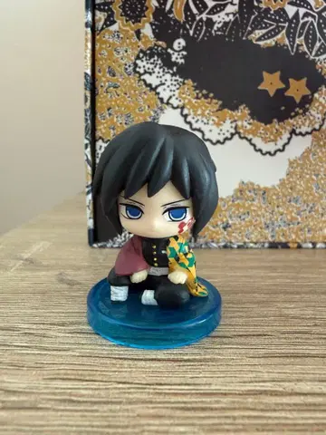 토미오카 기유 피규어 가챠가챠