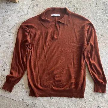 ZARA 브라운 폴로 넥 긴팔 니트