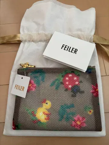 새상품 페이러 하이디 메쉬 파우치 베이지 S