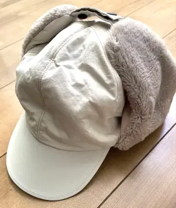 MUJI 무지 흡습 발열 솜 표면 발수 귀마개 달린 캡 57.5~59cm