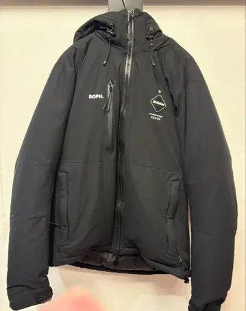 F.C.R.B. 17AW TOUR DOWN PARKA 178030