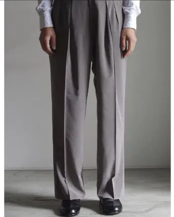 정가 41,800엔 RAINMAKER Wide Trousers