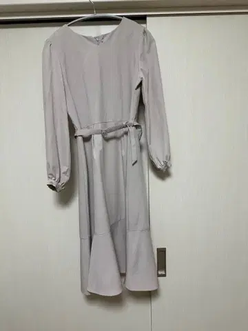 MISCH MASCH 넥 펄 원피스 베이지