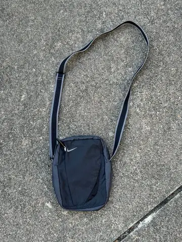 00s NIKE 나이키 숄더백 나일론 블랙 y2k 테크