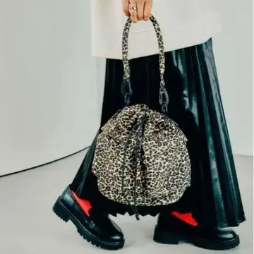 LEPSIM 레오파드 무늬 중형 핸드백