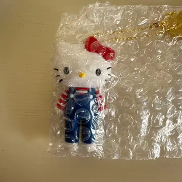 헬로키티전 시크릿 마스코트 참 1 오버롤 Kitty