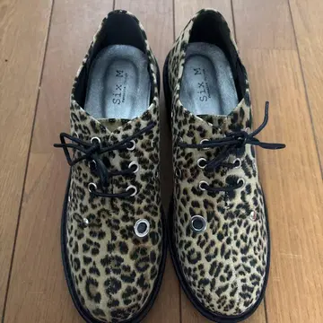 레오파드 무늬 신발