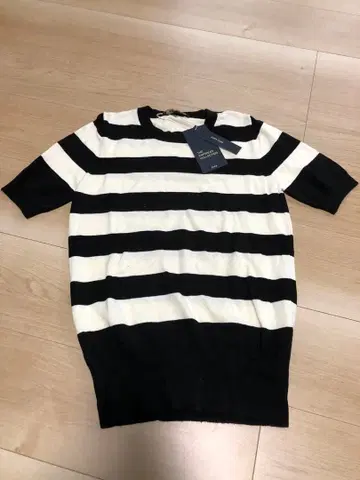 새상품! ZARA! 보더 무늬! 반팔 니트 여성용 S