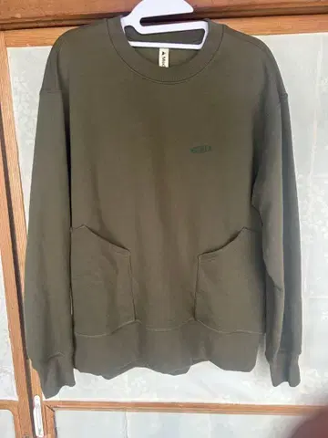 keen 트레이닝복