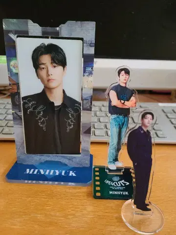 CNBLUE 씨엔블루 민혁 아크릴 스탠드 세트