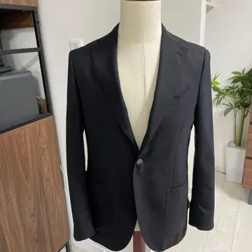 LARDINI 테일러드 자켓 블랙 46