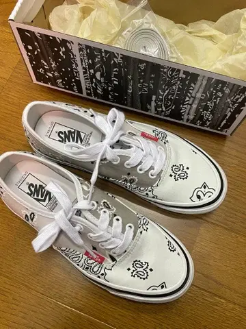 VANS Og Authentic Lx 반다나 디자인 6.5US