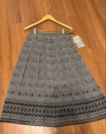 플레어 스커트 블랙 화이트 체크 무늬 L