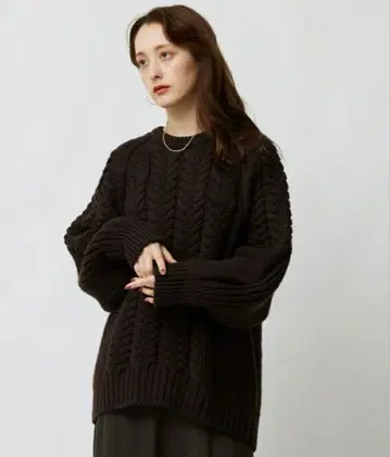 BABYLONE 케이블 짜임 니트 스웨터