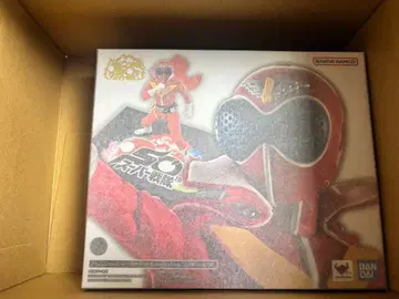 [ 미개봉 새상품 ] 피규아트 진골조제 아카레인저 (슈퍼전대 히어로)