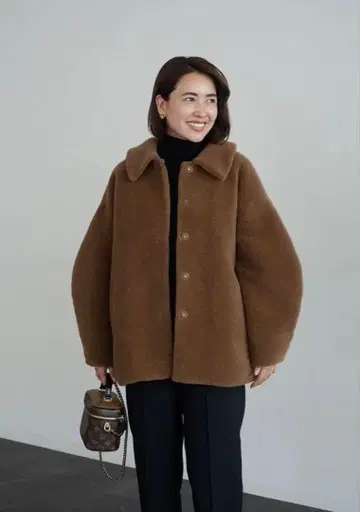 ohga 무스탕 코트 MOUTON COAT