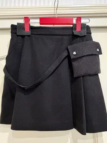 아르키비오 블랙 플레어 스커트 40