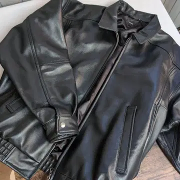 BEAMS 블랙 가죽 자켓