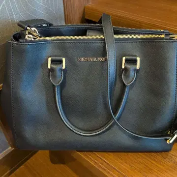 새상품급 MICHAEL KORS 블랙 숄더백
