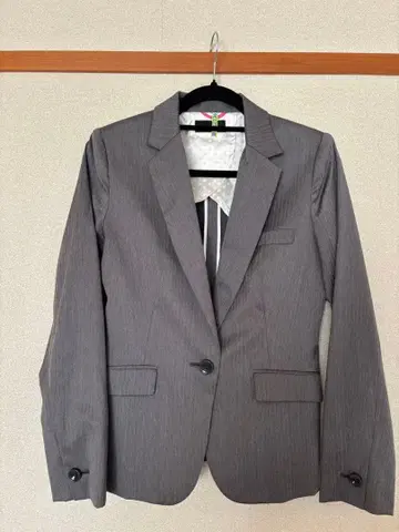 She loves SUITS 그레이 스트라이프 비즈니스 자켓