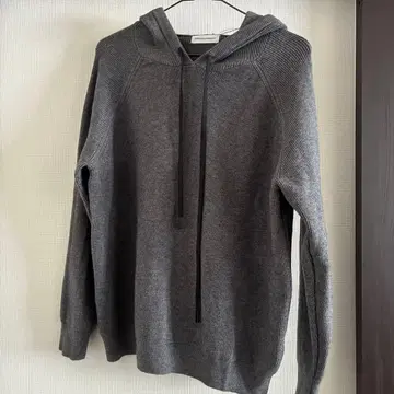오즈온 컴플렉스 그레이 후드 부착 니트 스웨터