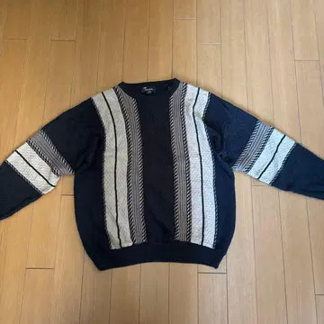 토사니 스트라이프 패턴 니트 스웨터