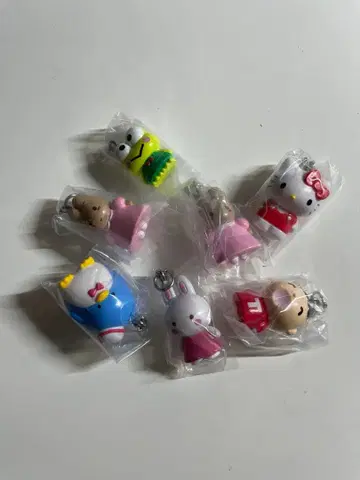 산리오 메지루시 액세서리 가챠가챠