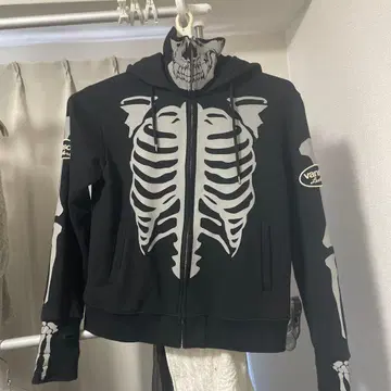 vanson 스켈레톤 프린트 후드티 2L