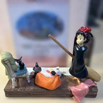 마녀 배달부 키키 2005년 달력 출발의 날