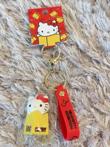 [ 새상품 ] 헬로키티 전시회 한정판 러버 입체 키링 키티