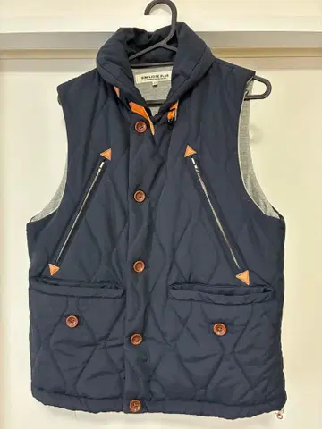 네이비 퀼팅 다운 베스트