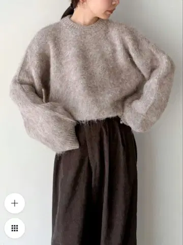 셀렉트 모카 헤어리 숏 니트 byson