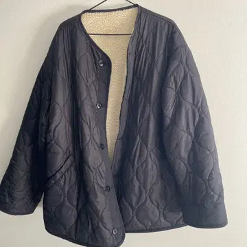 보아 소재 퀼팅 자켓 블랙