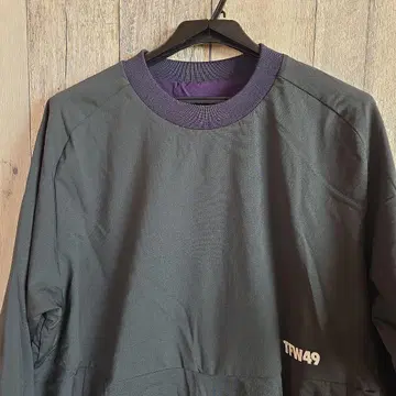 TFW49 리버서블 풀오버