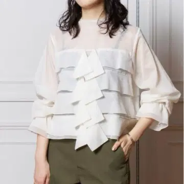 IENA LA BOUCLE 코튼폴리 시어 프릴 블라우스 드로어