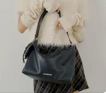 chico 참 포함 미디엄 백 블랙