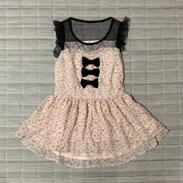 [ 미사용 새상품 ] 하트 무늬 리본 슬리브리스 튜닉