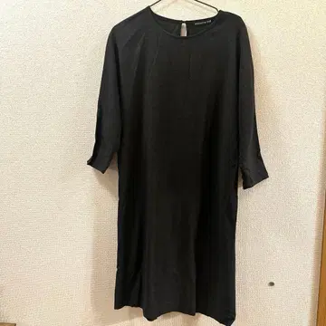 미즈이로 인드 다크 그레이 원피스 7부 소매